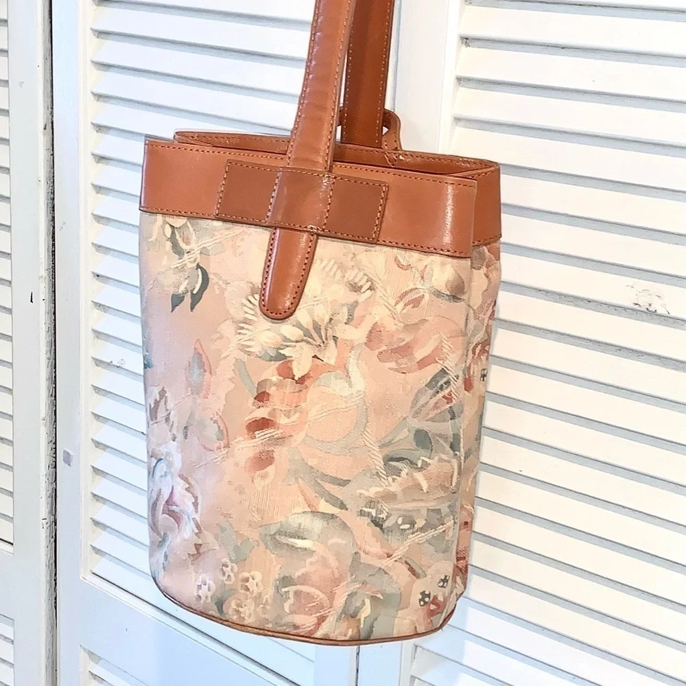 Perry Ellis vintage floral canvas bucket purse with leather trim